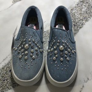 Brand new Steve Madden shoes for girls size 13